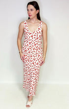 Load image into Gallery viewer, Hana La Rosa Maxi Dress
