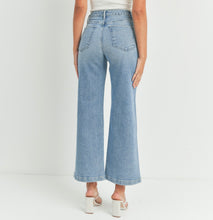 Load image into Gallery viewer, Patch Pocket Jeans
