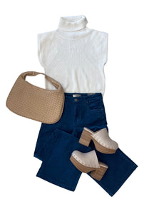 Whit Sleeveless Sweater