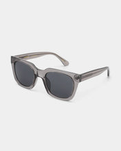 Load image into Gallery viewer, Nancy Grey Sunglasses
