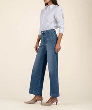 Load image into Gallery viewer, Meg Friendship Jeans
