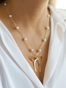 Miss Priss Bow Necklace